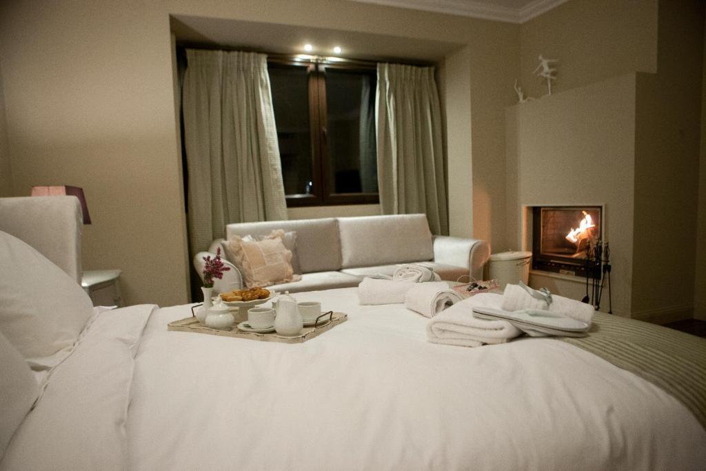 Melies Boutique Hotel Káto Loutrákion Oda fotoğraf