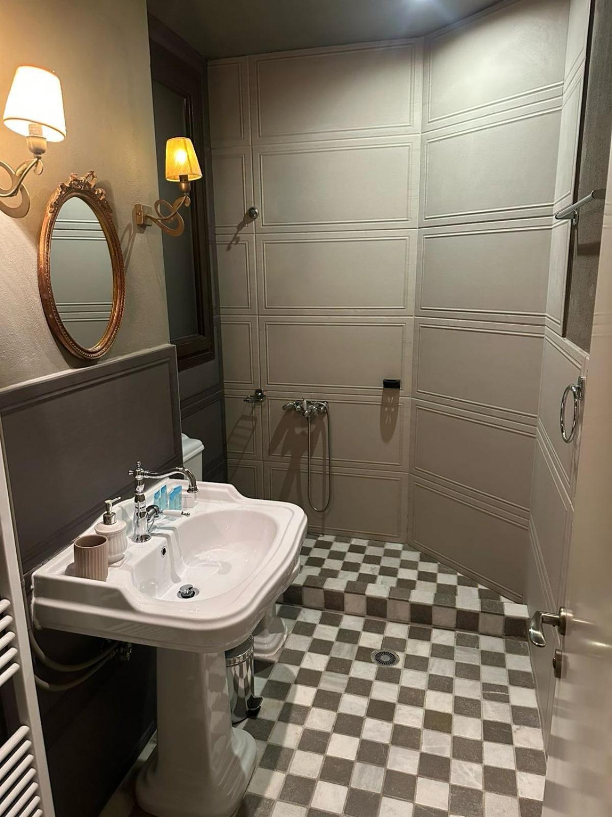 Melies Boutique Hotel Káto Loutrákion Dış mekan fotoğraf