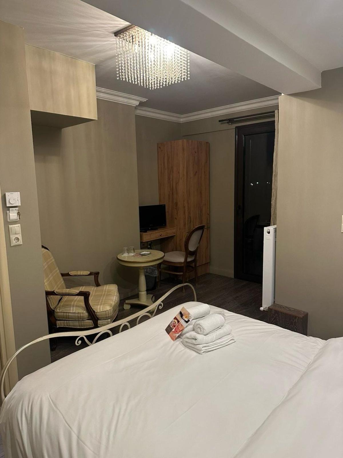 Melies Boutique Hotel Káto Loutrákion Dış mekan fotoğraf
